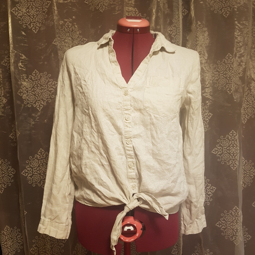 Blouse shirt tied at the bottom.